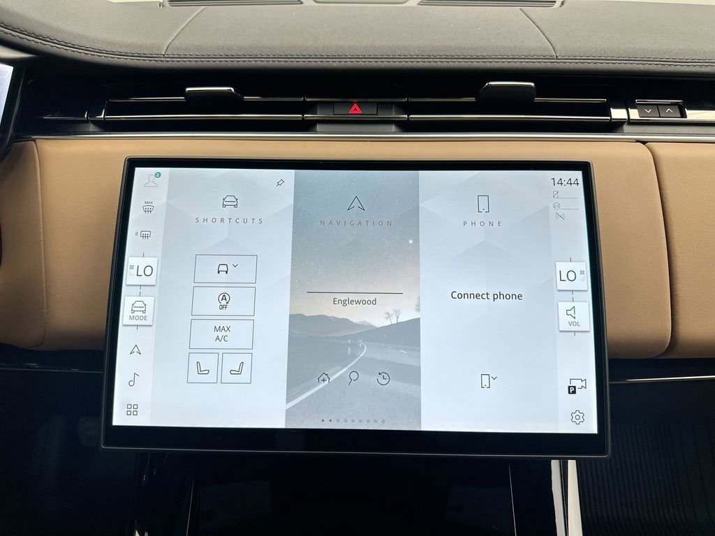 New 2025 Land Rover Range Rover Sport SE image 12