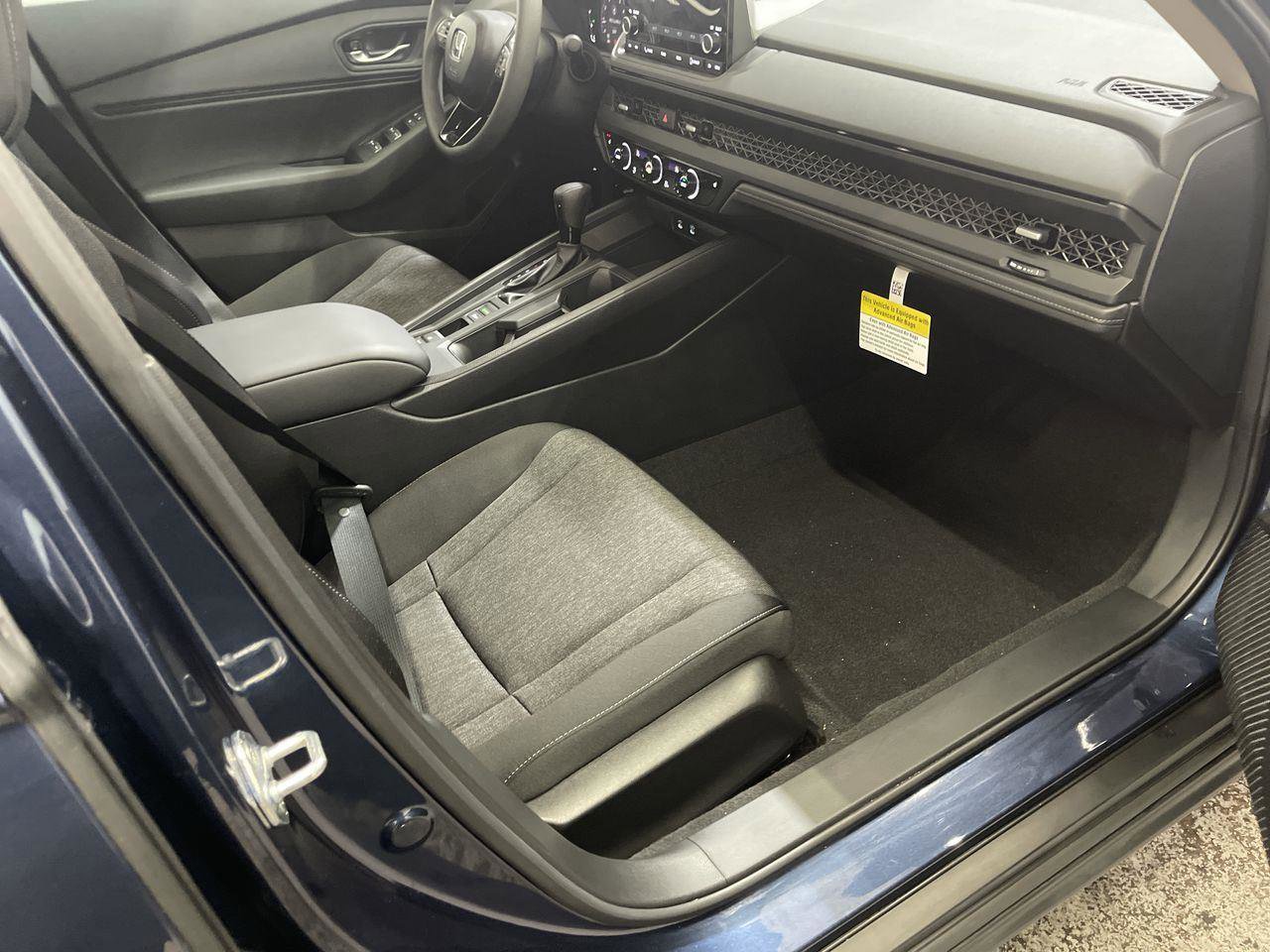 Used 2025 Honda Accord SE image 24