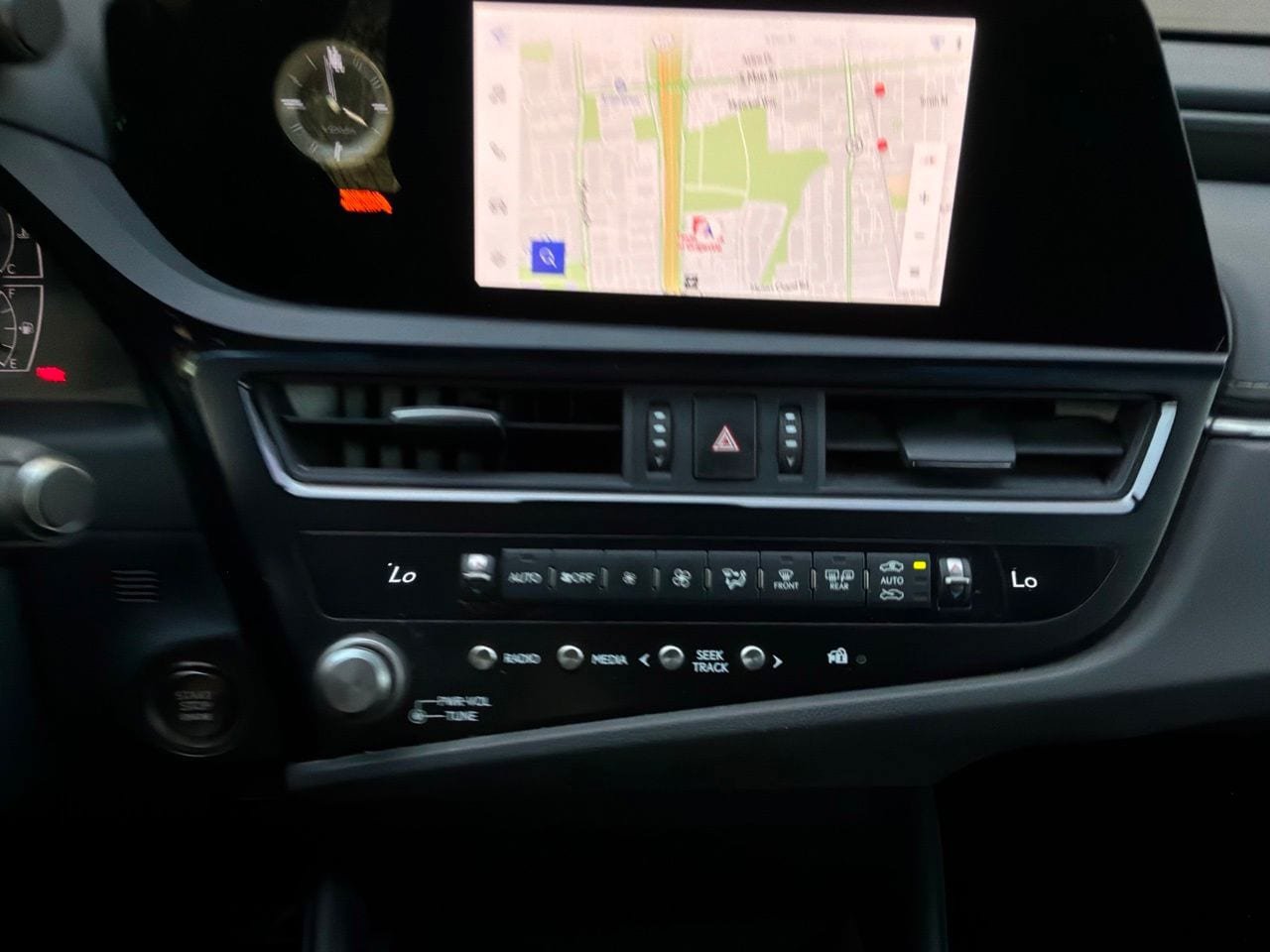Used 2025 Lexus ES 350 w/ Accessory Package (Z1) FWD image 26