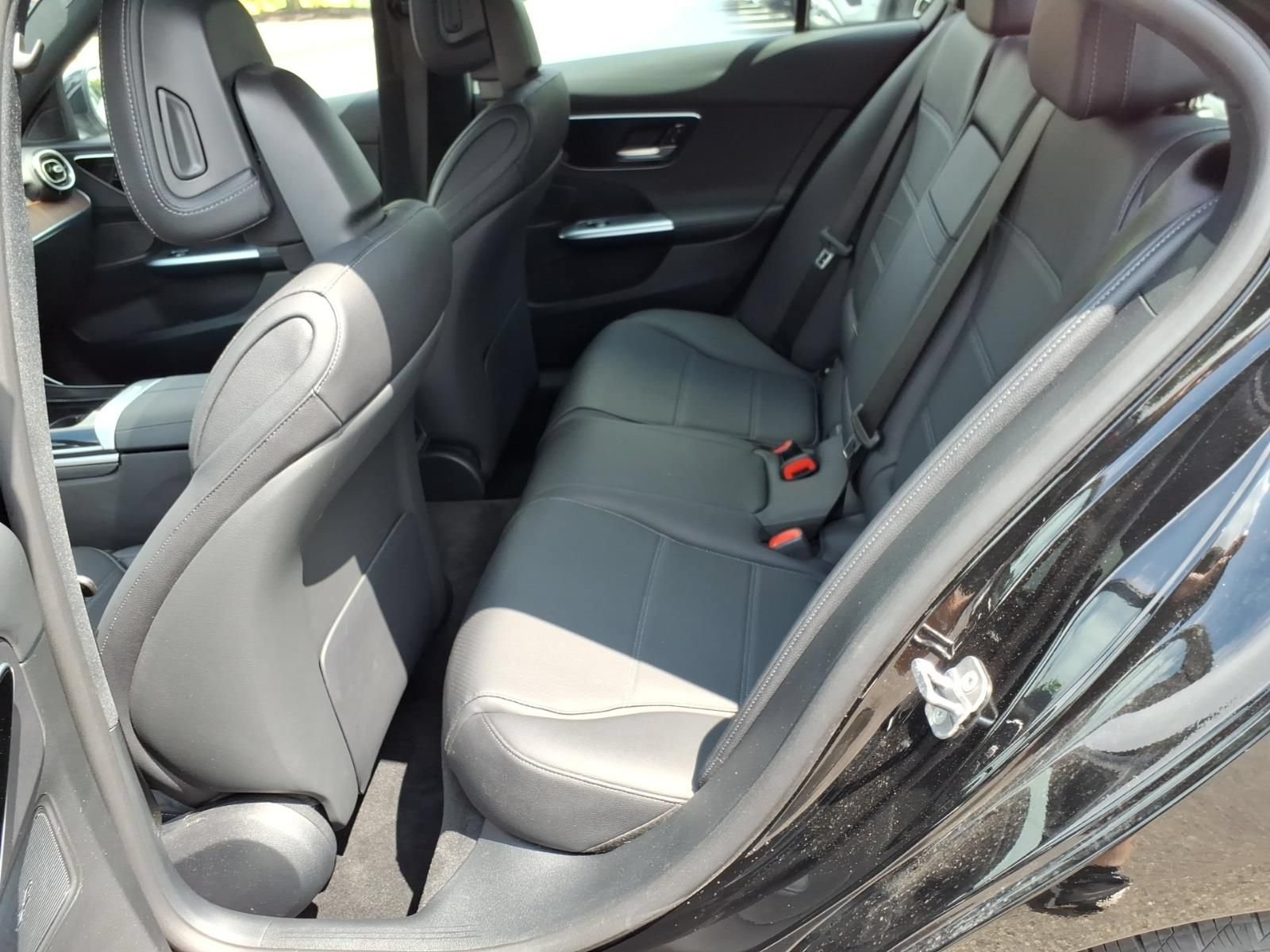 Certified 2025 Mercedes-Benz C 300 4MATIC Sedan image 13