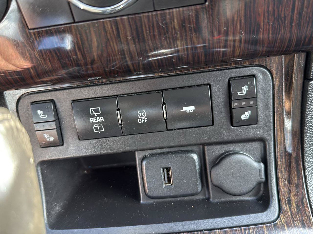 Used 2015 Chevrolet Traverse LT AWD/4WD image 18