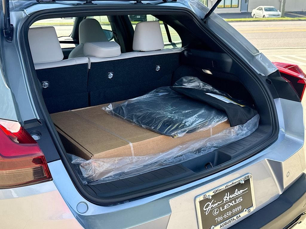 New 2026 Lexus UX 300h FWD image 34