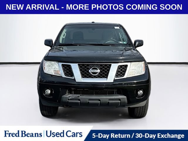 Used 2015 Nissan Frontier PRO-4X image 2