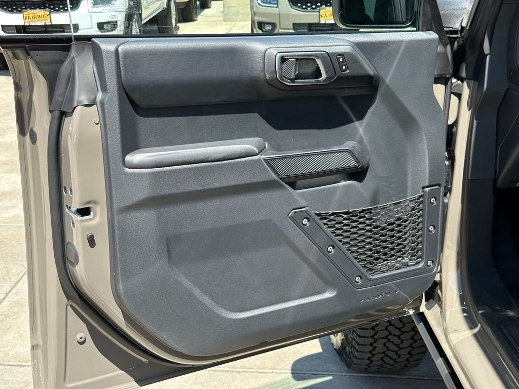 New 2026 Ford Bronco Badlands AWD/4WD image 14