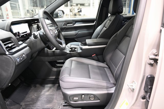 New 2026 GMC Terrain Elevation w/ Elevation Premium Package image 9