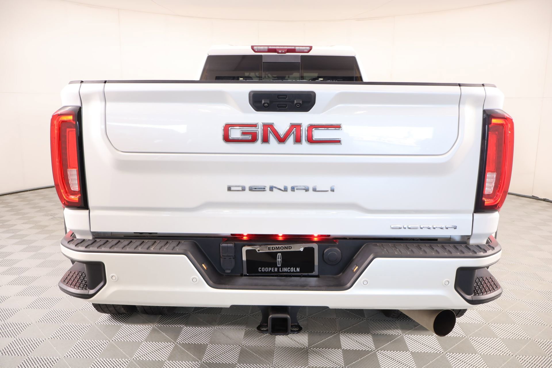Used 2021 GMC Sierra 3500 Denali w/ Denali Ultimate Package AWD/4WD image 22