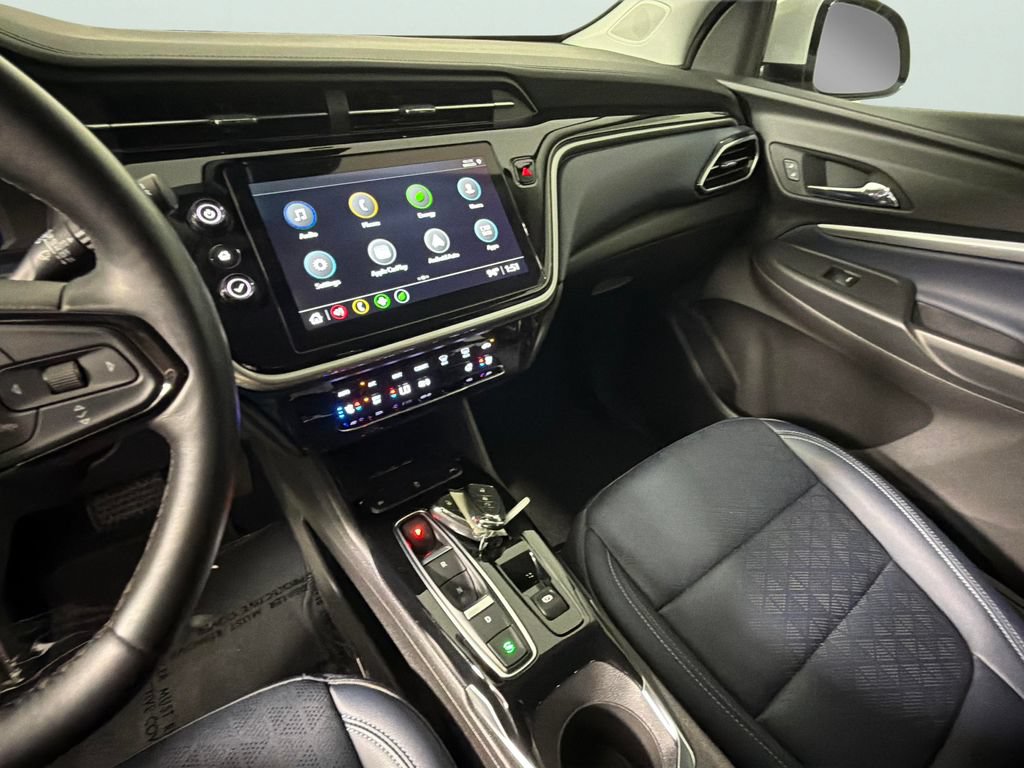Used 2023 Chevrolet Bolt EUV Premier FWD image 19