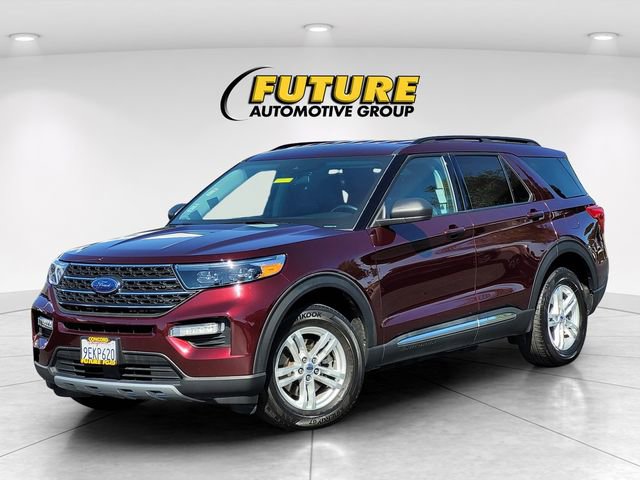 Used 2022 Ford Explorer XLT w/ Equipment Group 202A AWD/4WD image 3