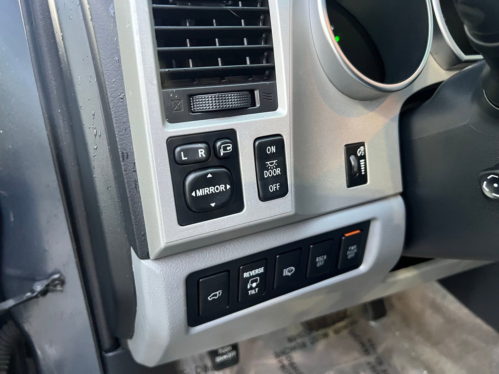 Used 2008 Toyota Sequoia Platinum image 21