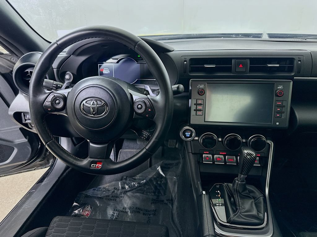 Used 2022 Toyota GR86 image 15