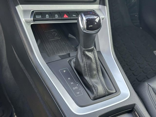 Used 2022 Audi Q3 2.0T Premium Plus image 22