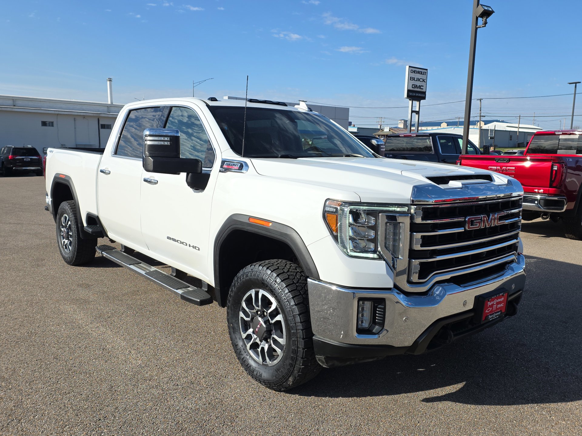 Used 2021 GMC Sierra 2500 SLT w/ SLT Premium Package image 2