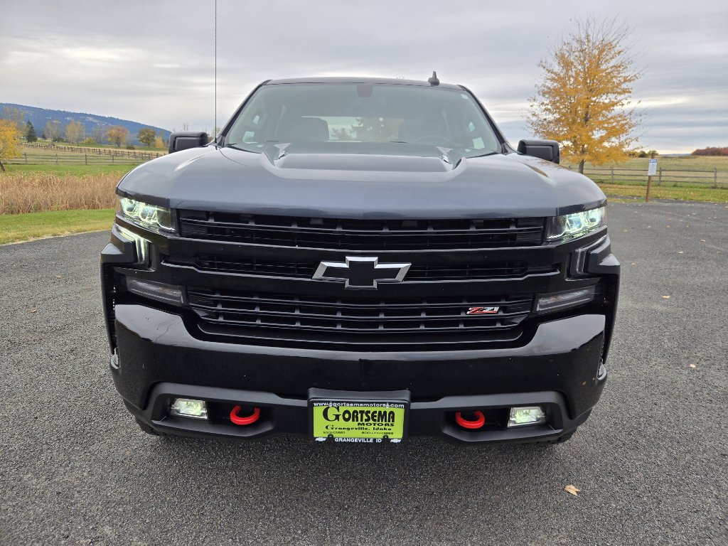 Used 2022 Chevrolet Silverado 1500 LT Trail Boss w/ LPO, Dark Essentials Package image 2