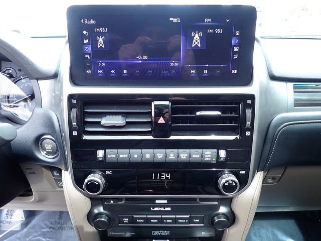 Used 2023 Lexus GX 460 Premium w/ Premium Plus Package image 28