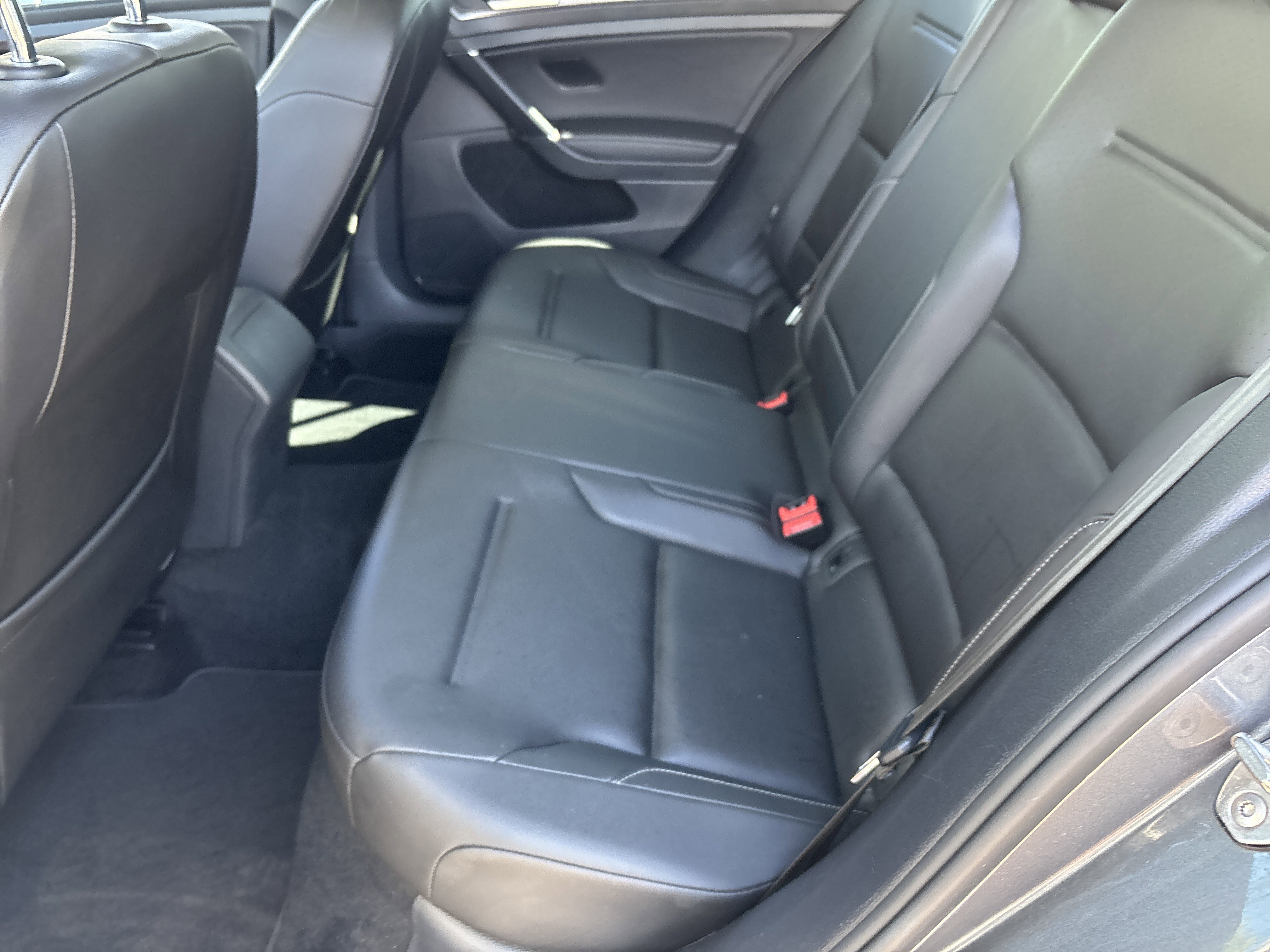 Used 2021 Volkswagen Golf 4-Door image 16