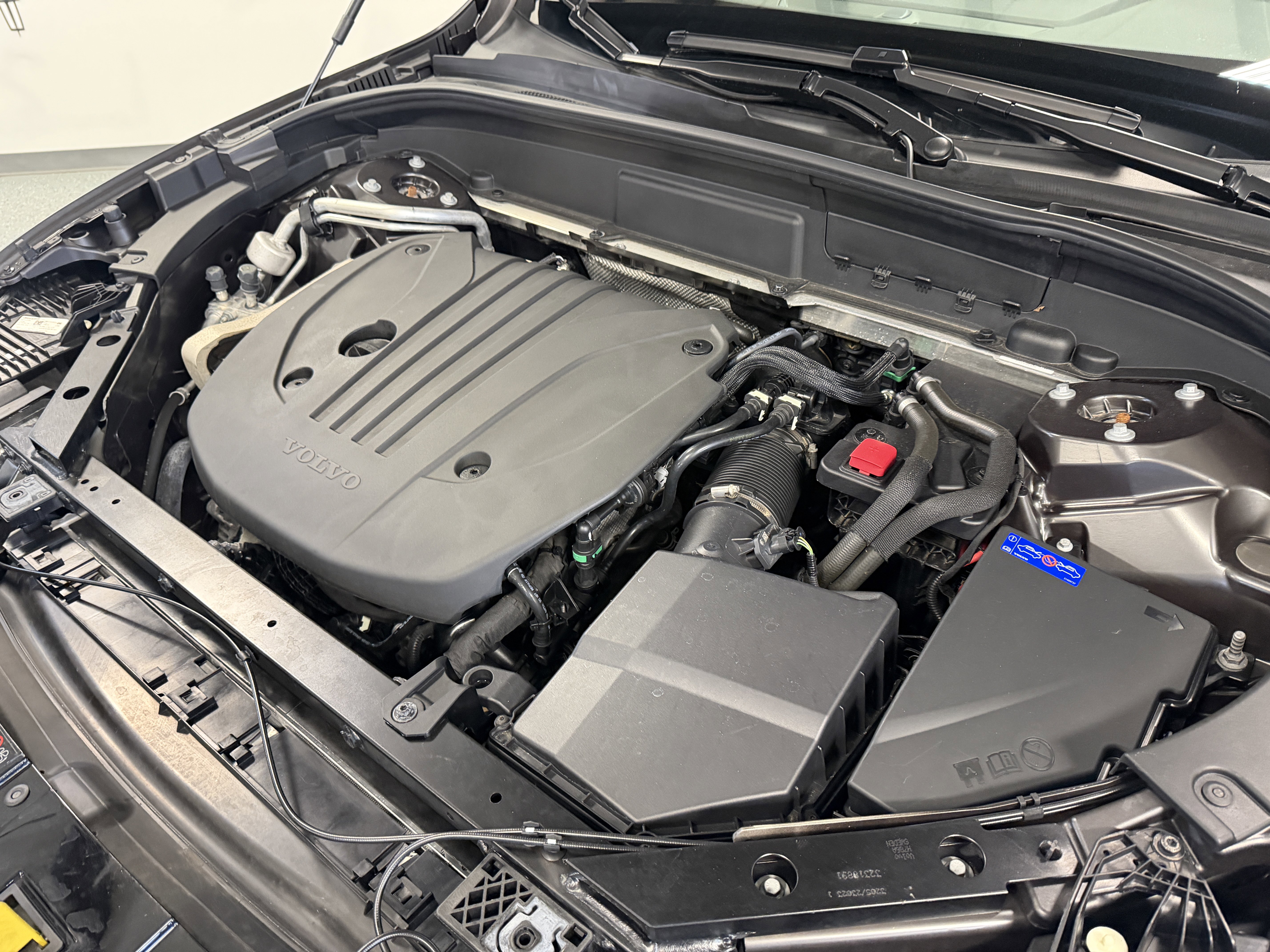 Used 2023 Volvo XC60 B5 Plus w/ Protection Package Premier image 32