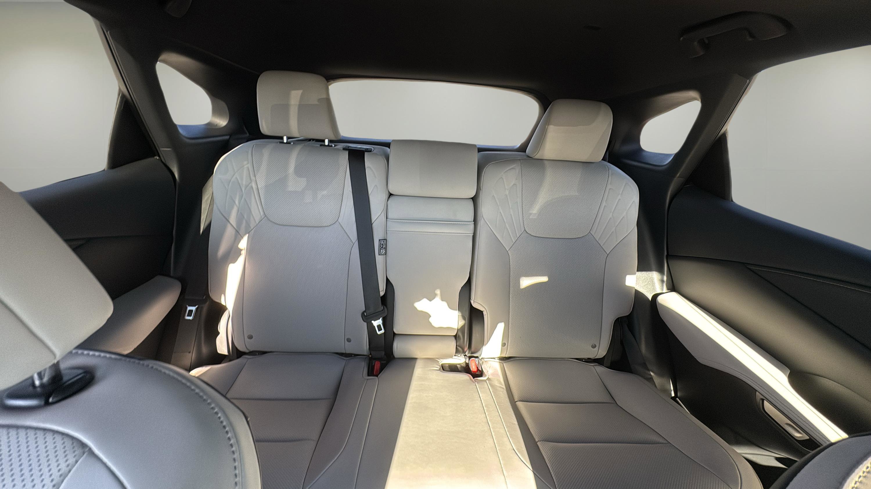 Used 2024 Lexus RX 350 FWD image 15