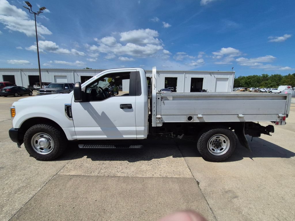 Used 2017 Ford F250 XL RWD image 4