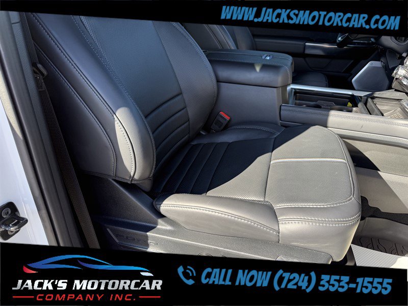 Used 2025 Ford F450 Platinum w/ FX4 Off-Road Package image 18