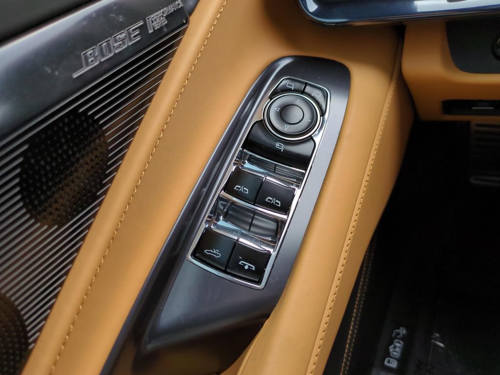 Used 2024 Chevrolet Corvette Z06 w/ Stealth Interior Trim Package RWD image 17