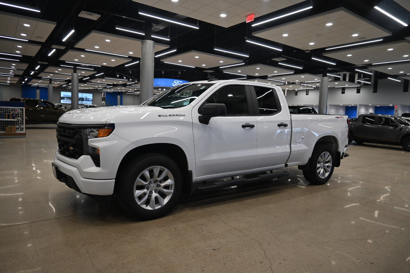 Used 2022 Chevrolet Silverado 1500 Custom image 5