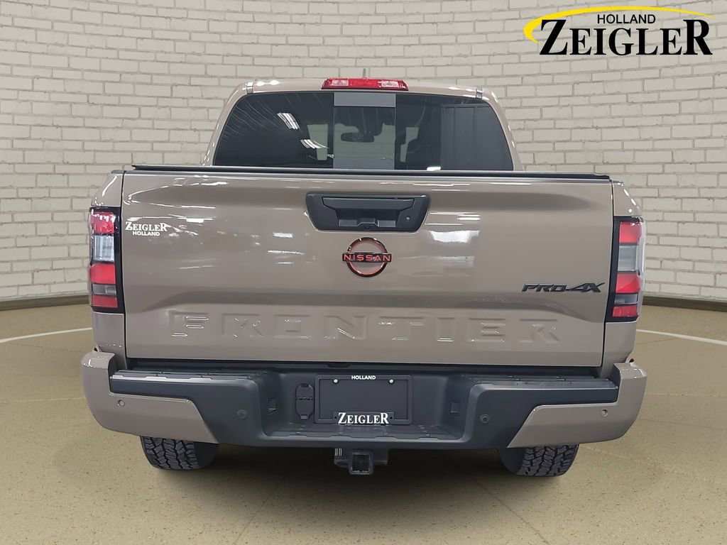 Used 2024 Nissan Frontier PRO-4X w/ Pro Convenience Package image 6