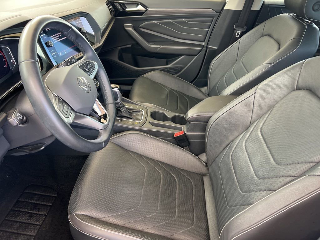Certified 2024 Volkswagen Jetta SEL FWD image 17