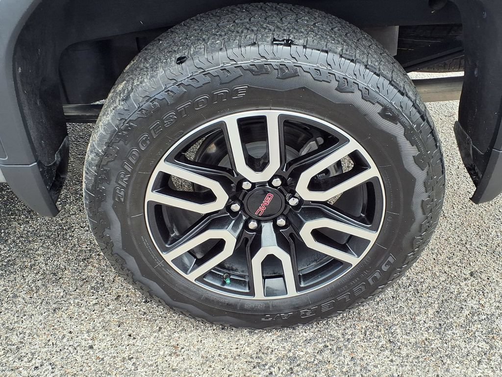Used 2024 GMC Sierra 1500 AT4 w/ Technology Package AWD/4WD image 20