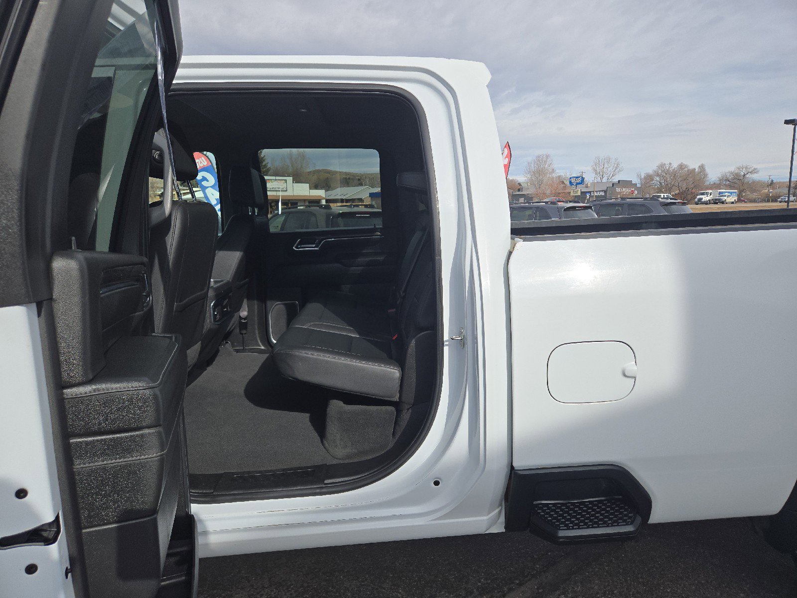 Used 2024 Chevrolet Silverado 2500 LTZ w/ LTZ Convenience Package image 14