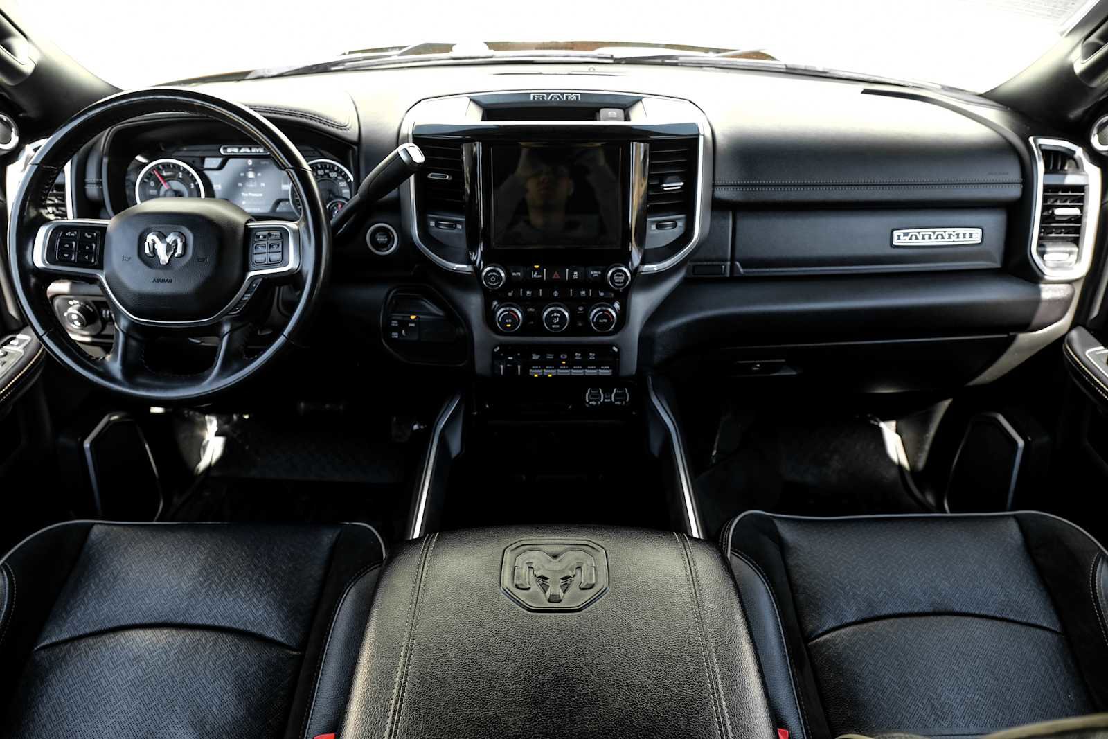 Used 2022 RAM 3500 Laramie AWD/4WD image 16