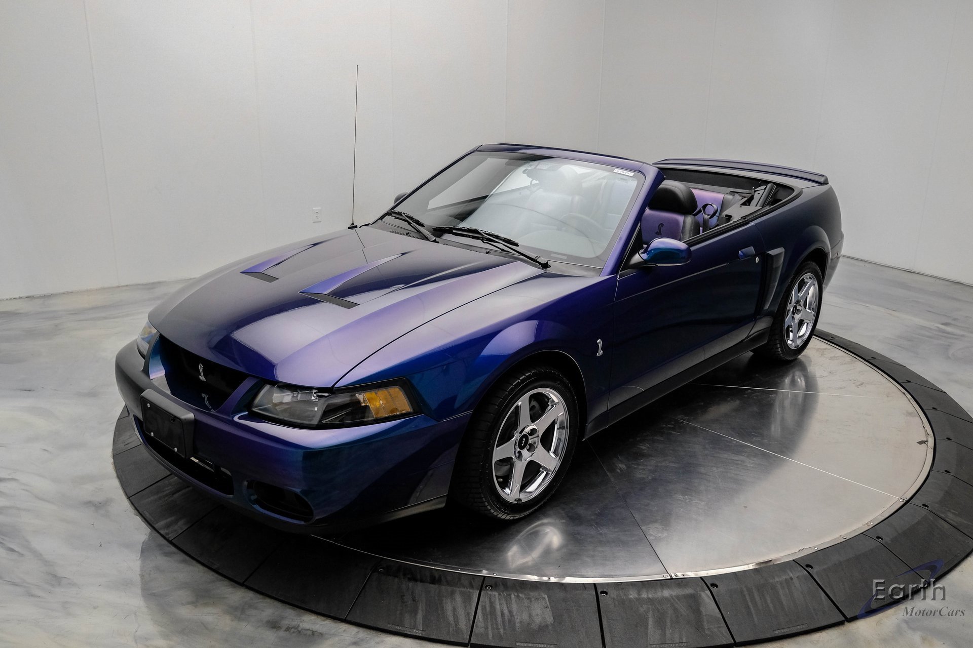 Used 2004 Ford Mustang Cobra image 33