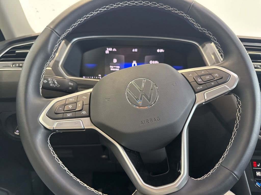 Used 2024 Volkswagen Tiguan SE image 22