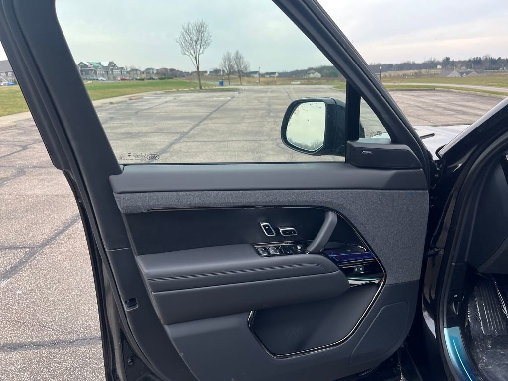 New 2026 Land Rover Range Rover Sport SE image 10