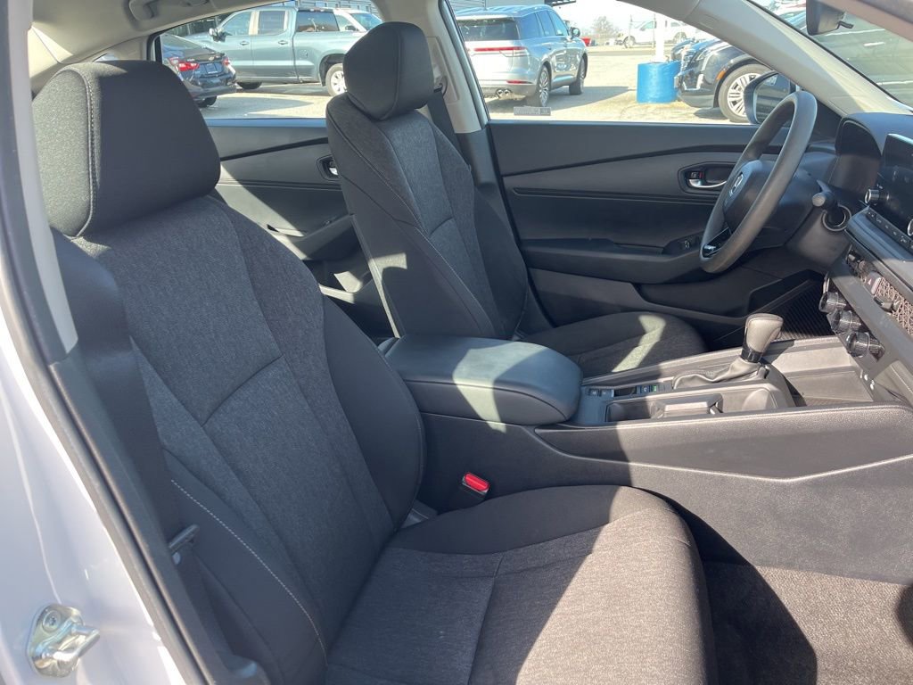 Used 2025 Honda Accord LX image 15