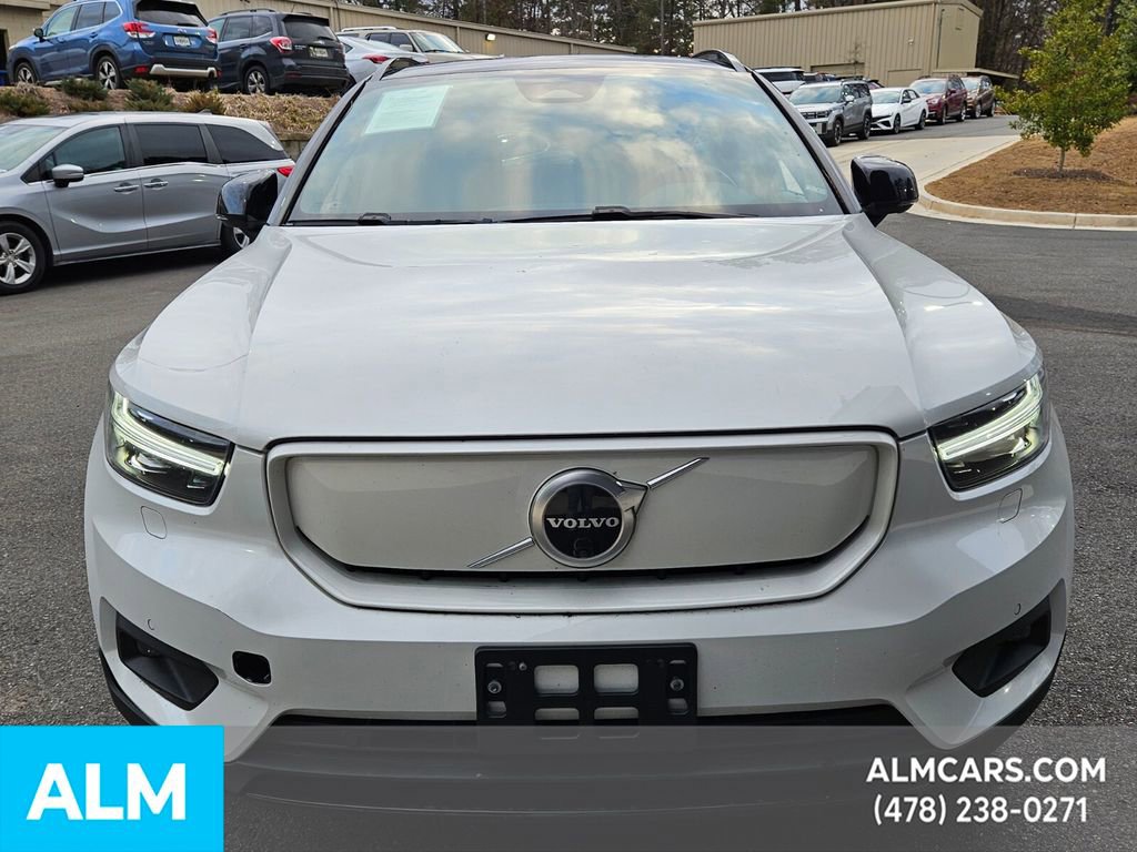 Used 2022 Volvo XC40 P8 Recharge Ultimate image 3