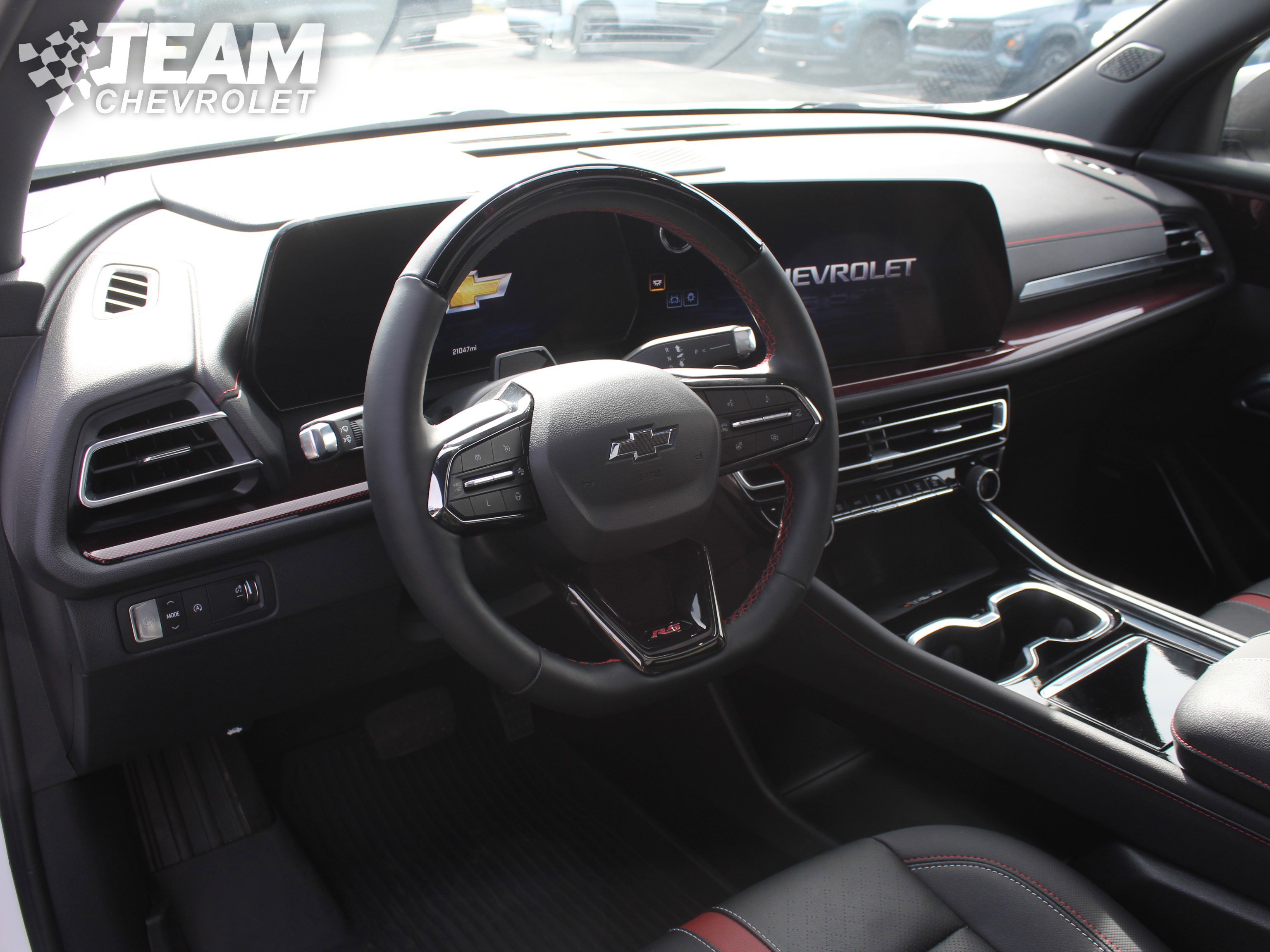 Used 2024 Chevrolet Traverse RS w/ LPO, Floor Liner Package image 14