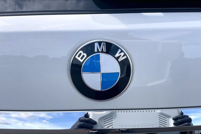 Used 2022 BMW X7 xDrive40i w/ Premium Package AWD/4WD image 30