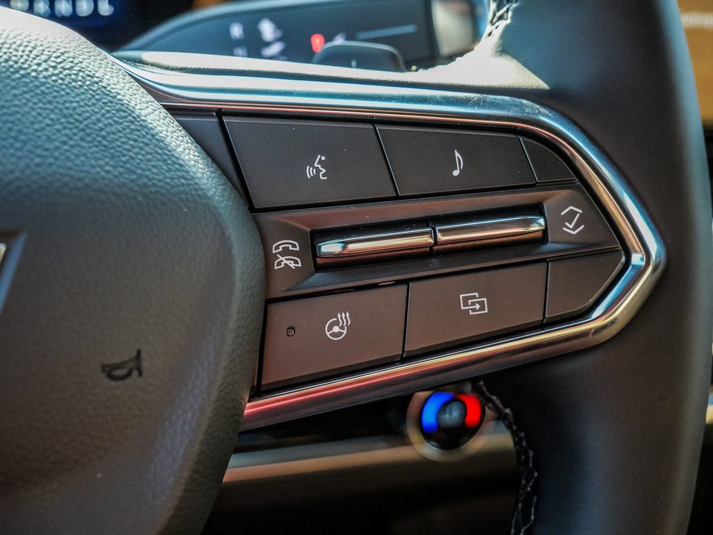 New 2027 Chevrolet Equinox ACTIV FWD image 38