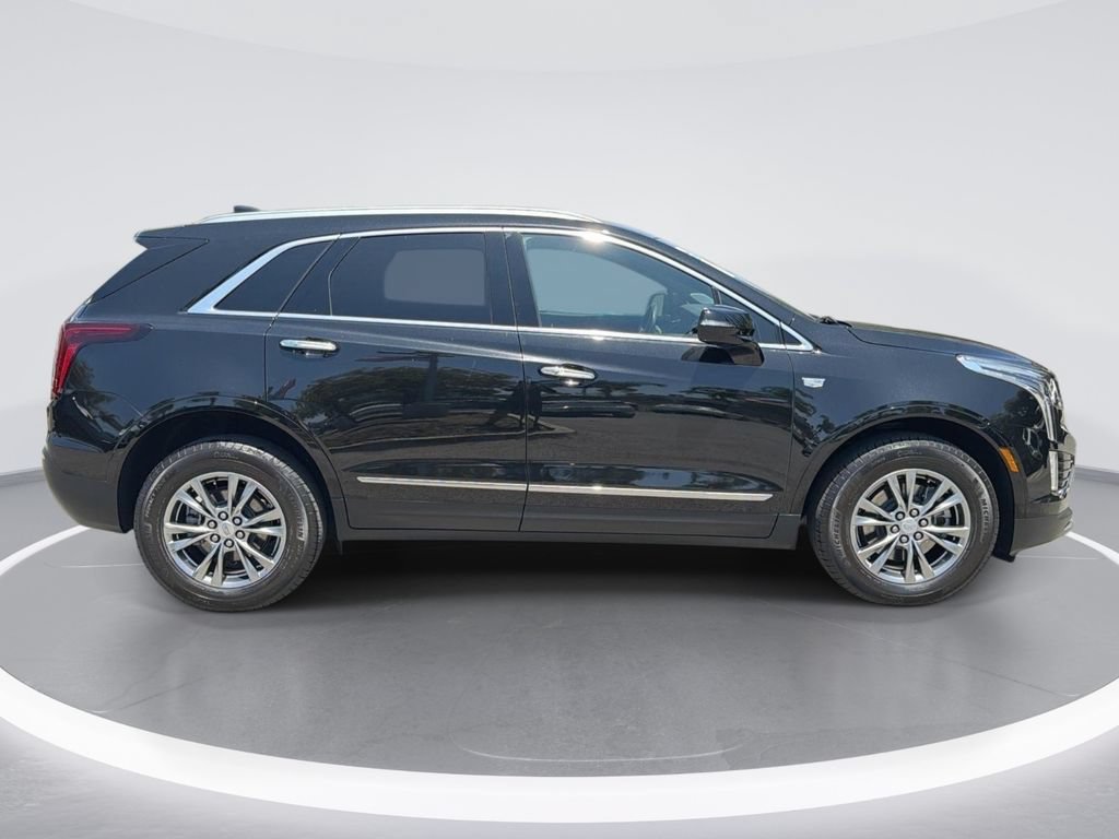 Certified 2023 Cadillac XT5 Premium Luxury FWD image 3
