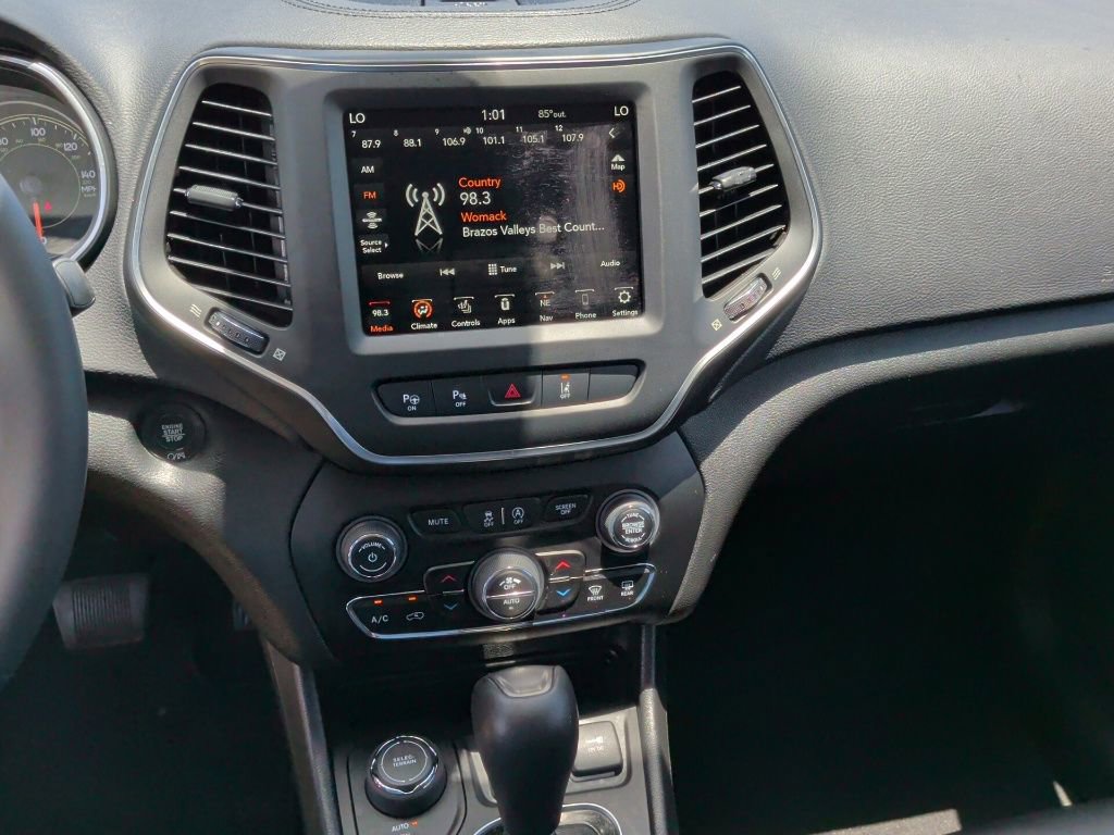 Used 2023 Jeep Cherokee Altitude Lux AWD/4WD image 23