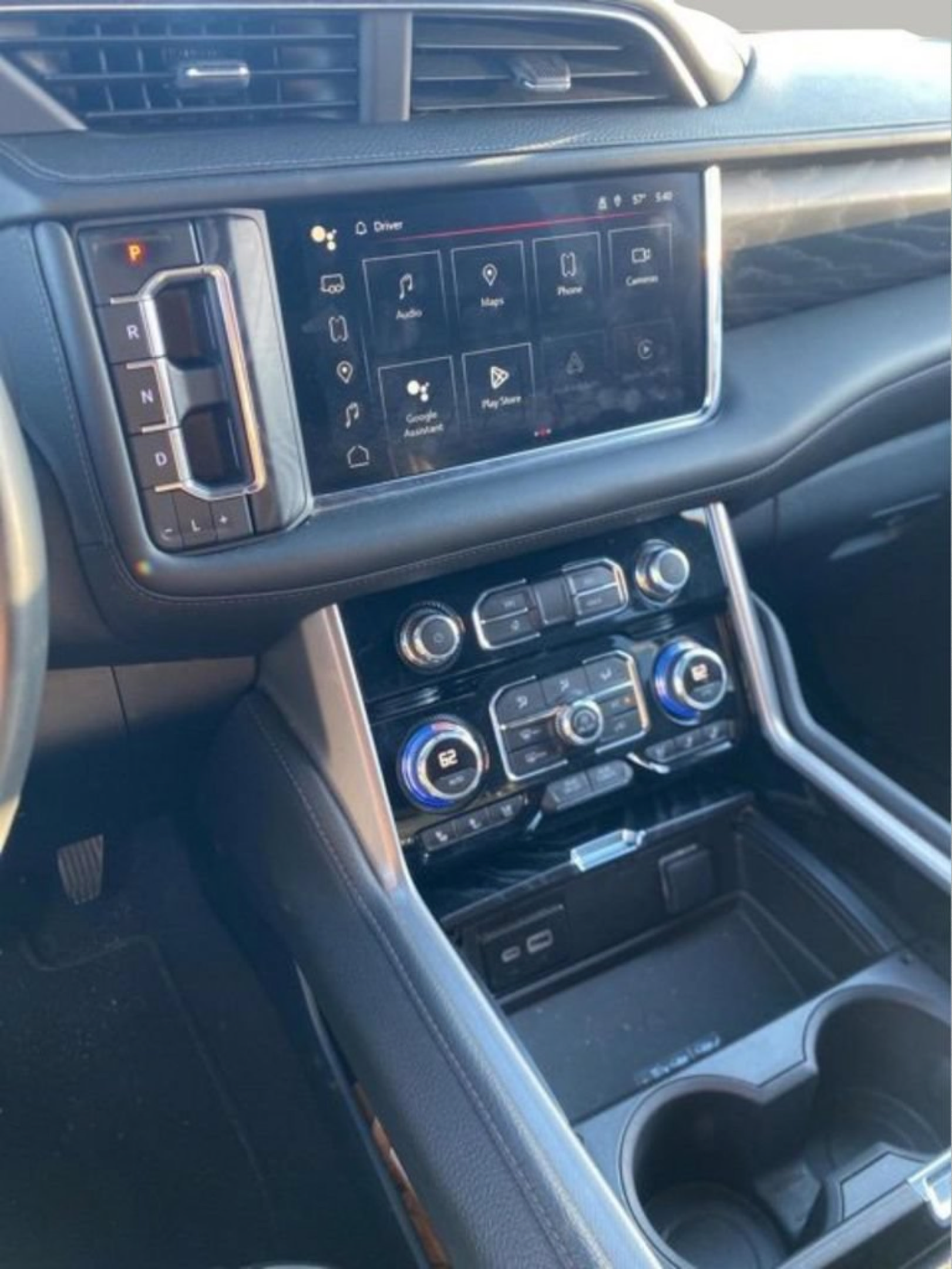 Used 2024 GMC Yukon XL Denali RWD image 19