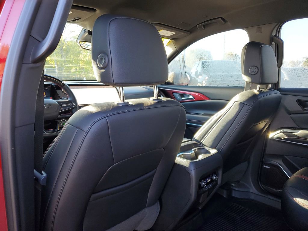 Used 2025 Chevrolet Traverse RS w/ LPO, Floor Liner Package image 28