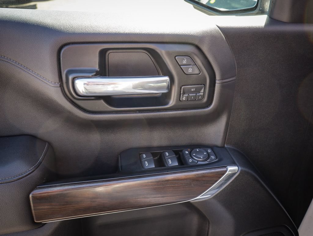 Used 2019 GMC Sierra 1500 SLT w/ SLT Premium Plus Package AWD/4WD image 16