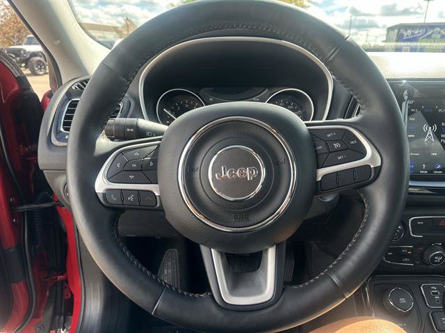 Used 2018 Jeep Compass Limited w/ Navigation Group AWD/4WD image 11