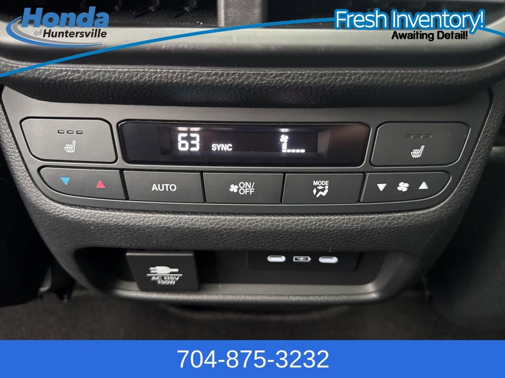 Used 2025 Honda Pilot Elite image 58