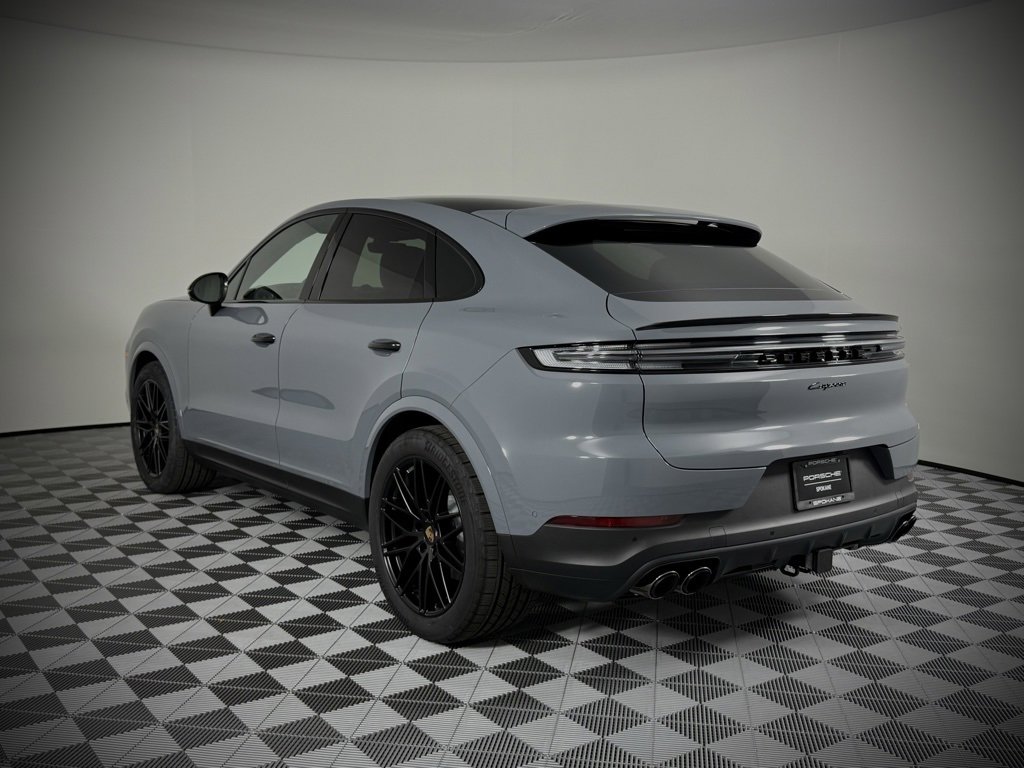 New 2026 Porsche Cayenne Coupe image 3