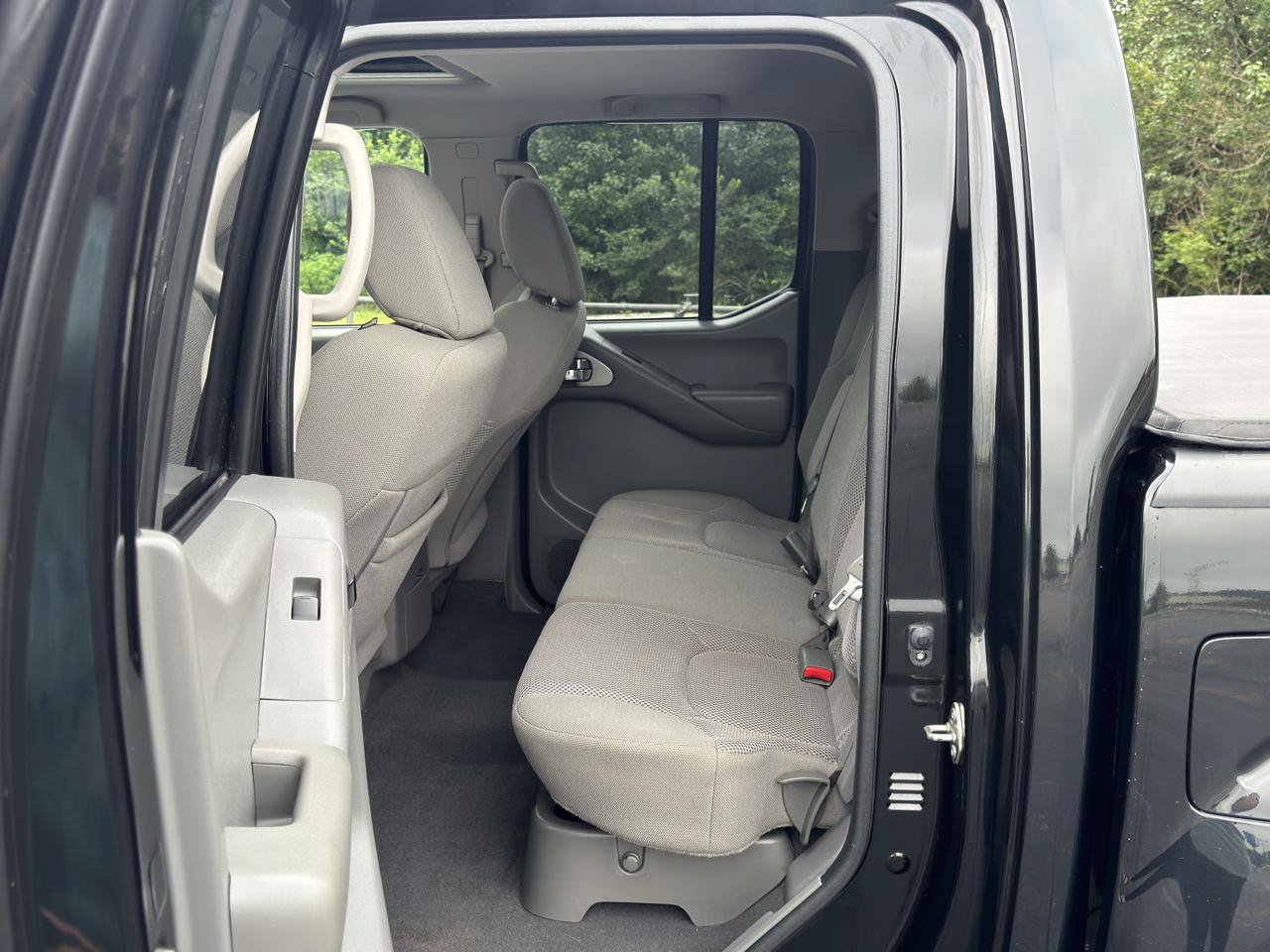 Used 2019 Nissan Frontier SV w/ Value Truck Package AWD/4WD image 12