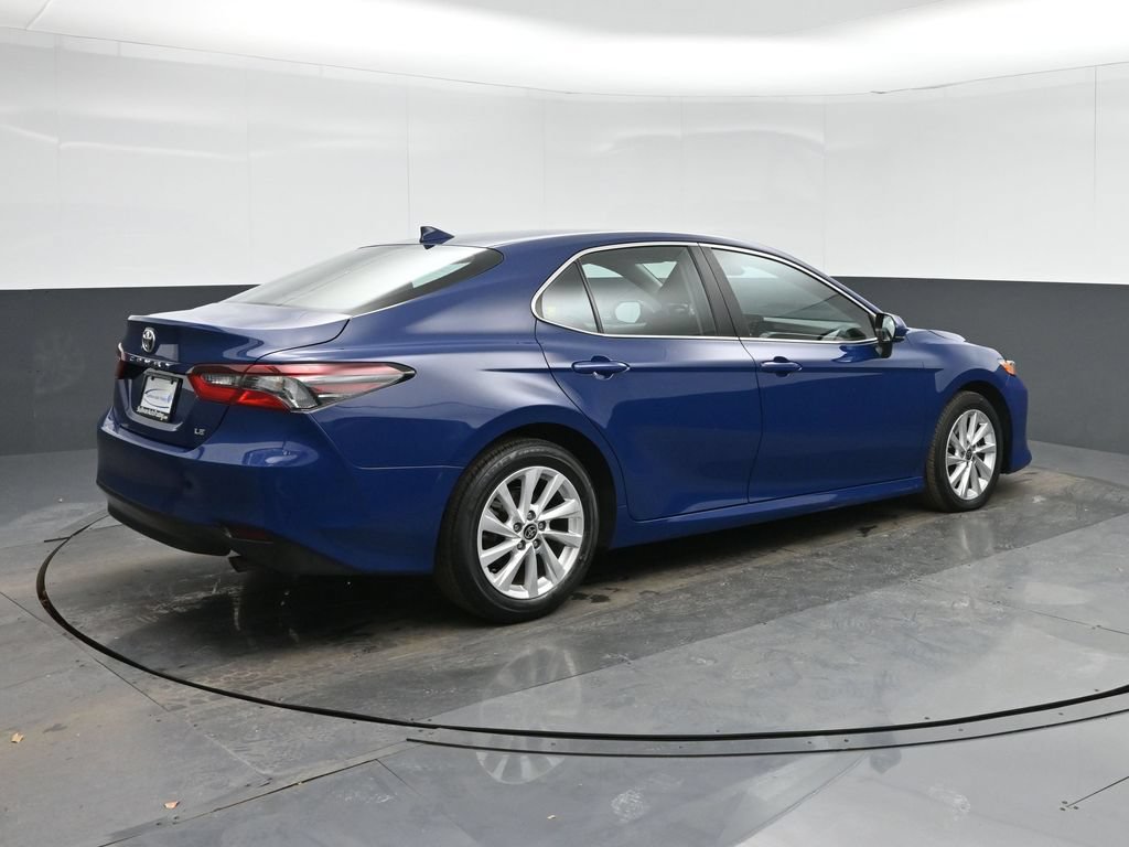 Used 2024 Toyota Camry LE FWD image 7