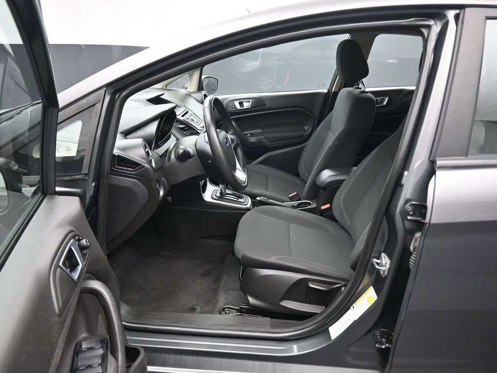 Used 2016 Ford Fiesta SE image 11