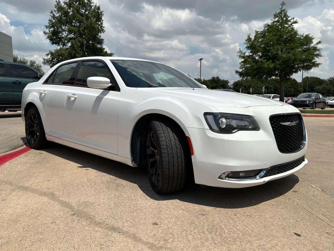 Used 2019 Chrysler 300 S RWD image 4